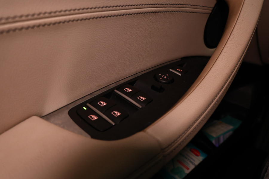 BMW X3 xDrive20d AUT Executive PANO LEDER NAV FULL-LED PDC "18