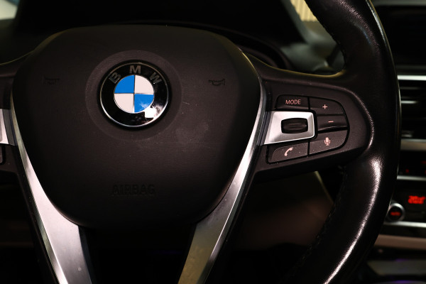 BMW X3 xDrive20d AUT Executive PANO LEDER NAV FULL-LED PDC "18