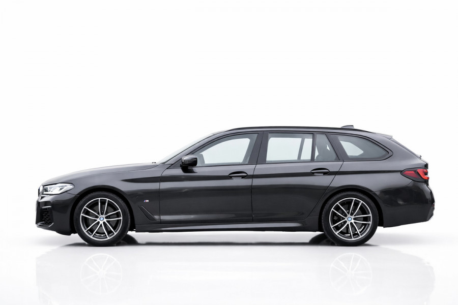 BMW 5 Serie Touring 520i M-Sport | LASERLIGHT | NAP | DEALER ONDERHOUDEN | APPLE CARPLAY | ANDRIOD AUTO | SFEERVERLICHTING