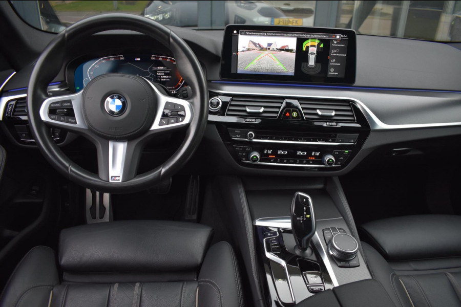BMW 5 Serie Touring 520i M-Sport | LASERLIGHT | NAP | DEALER ONDERHOUDEN | APPLE CARPLAY | ANDRIOD AUTO | SFEERVERLICHTING