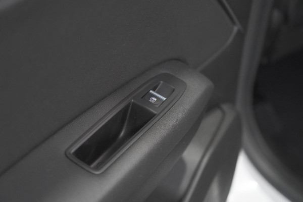 Renault Captur TCe 130 Intens | Trekhaak | Camera | Parkeersensoren | Trekhaak