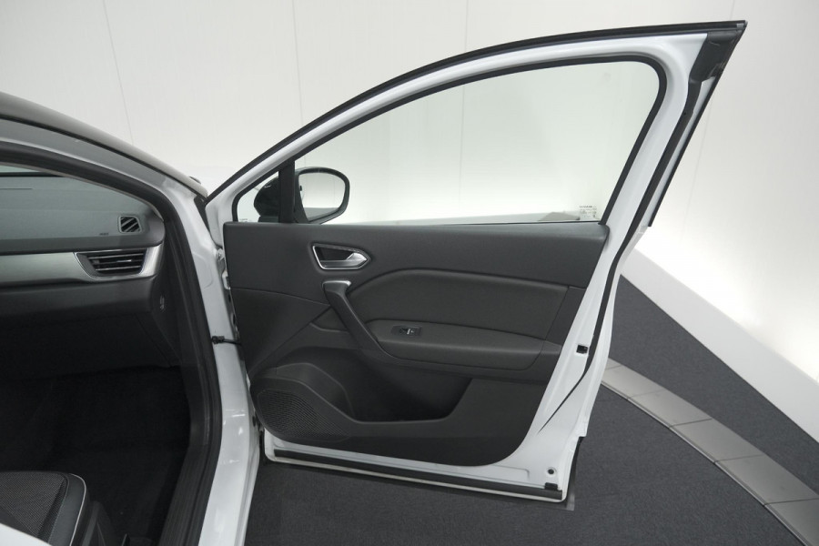 Renault Captur TCe 130 Intens | Trekhaak | Camera | Parkeersensoren | Trekhaak