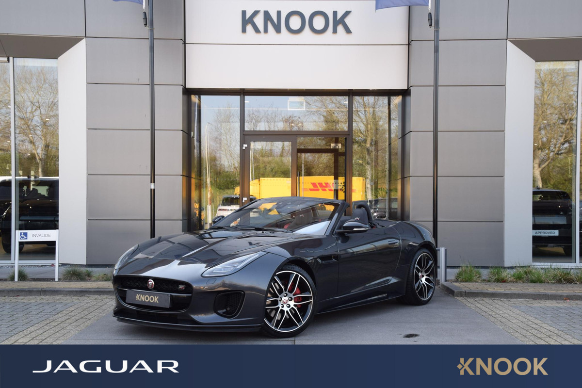 Jaguar F-Type 2.0T Chequered Flag