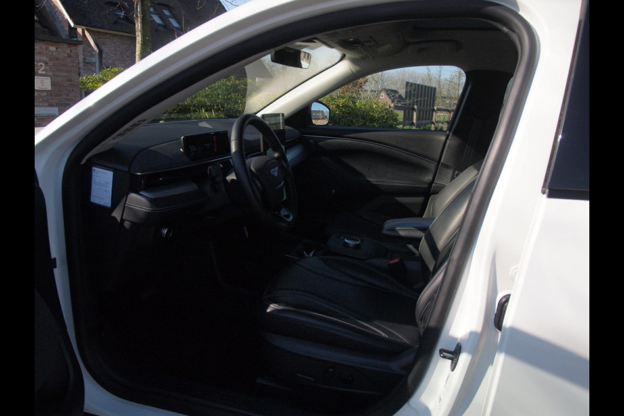 Ford Mustang Mach-E Extended RWD 98 kWh | SOH 93% | Panoramadak | 360 Camera | Bang & Olufsen | Apple Carplay |