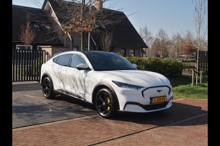 Ford Mustang Mach-E Extended RWD 98 kWh | SOH 93% | Panoramadak | 360 Camera | Bang & Olufsen | Apple Carplay |