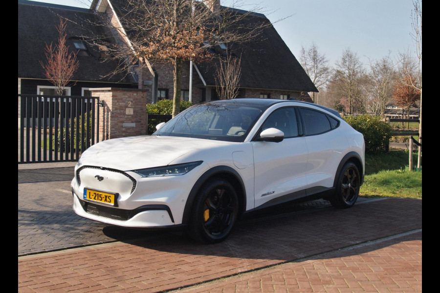 Ford Mustang Mach-E Extended RWD 98 kWh | SOH 93% | Panoramadak | 360 Camera | Bang & Olufsen | Apple Carplay |