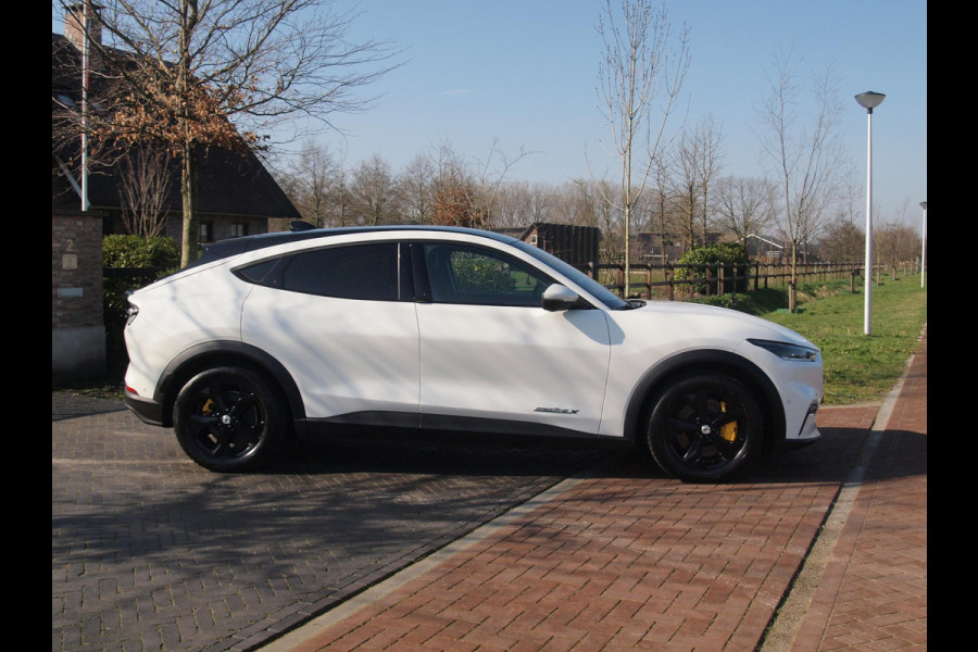Ford Mustang Mach-E Extended RWD 98 kWh | SOH 93% | Panoramadak | 360 Camera | Bang & Olufsen | Apple Carplay |