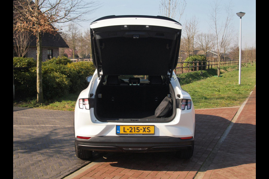 Ford Mustang Mach-E Extended RWD 98 kWh | SOH 93% | Panoramadak | 360 Camera | Bang & Olufsen | Apple Carplay |