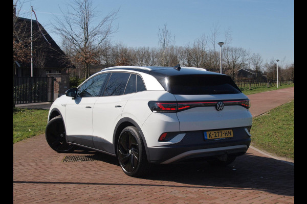 Volkswagen ID.4 Max 77 kWh | Panoramadak | Camera | Sfeerverlichting | Trekhaak | Apple Carplay |