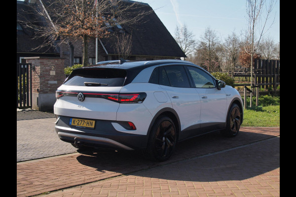 Volkswagen ID.4 Max 77 kWh | Panoramadak | Camera | Sfeerverlichting | Trekhaak | Apple Carplay |