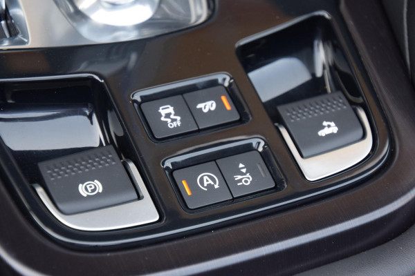 Jaguar F-Type 2.0T Chequered Flag