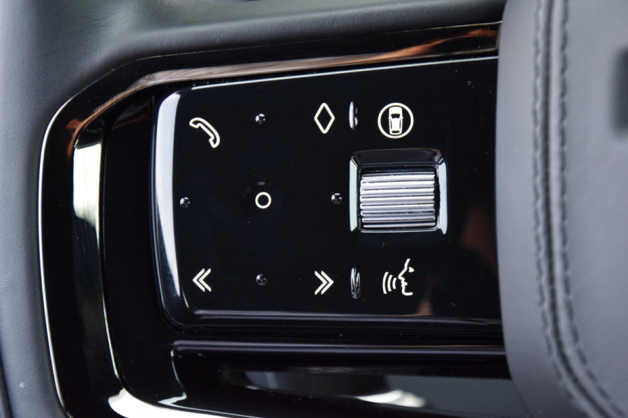 Land Rover Range Rover Velar P400e AWD Dynamic SE PHEV