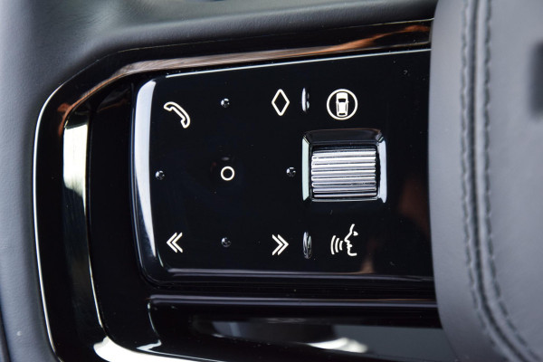 Land Rover Range Rover Velar P400e AWD Dynamic SE PHEV