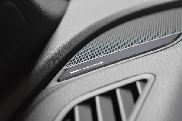 Audi Q5 Sportback 55 TFSI e S-Line 367 Pk Pano Lucht 360 Camera Oled Massage Vol Leder Matrix Led Trekhaak SQ5