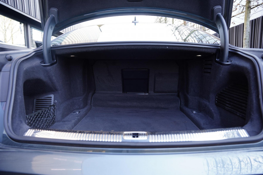 Audi S8 4.0 TFSI Quattro B&O / Active Chassis / NL-Auto