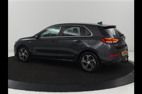 Hyundai i30 1.5 T-GDi MHEV Premium | Stoelventilatie | Leder | Trekhaak | Camera | Carplay | Stoelverwarming | Keyless | Full LED | Navigatie | Cruise control | Dodehoek detectie | Climate control