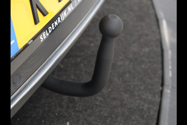 Hyundai i30 1.5 T-GDi MHEV Premium | Stoelventilatie | Leder | Trekhaak | Camera | Carplay | Stoelverwarming | Keyless | Full LED | Navigatie | Cruise control | Dodehoek detectie | Climate control