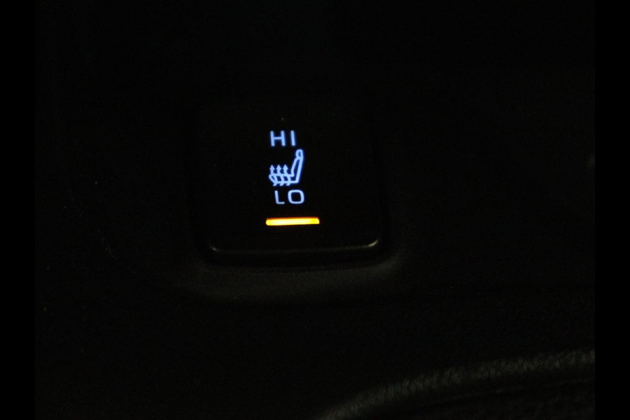 Toyota Corolla 2.0 Hybrid GR-Sport | Leder/Alcantara | Stoelverwarming | Trekhaak | Sportstoelen | Camera | Carplay | Park Assist | Keyless | Climate control | Full LED | Bluetooth | Getint glas