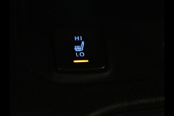 Toyota Corolla 2.0 Hybrid GR-Sport | Leder/Alcantara | Stoelverwarming | Trekhaak | Sportstoelen | Camera | Carplay | Park Assist | Keyless | Climate control | Full LED | Bluetooth | Getint glas