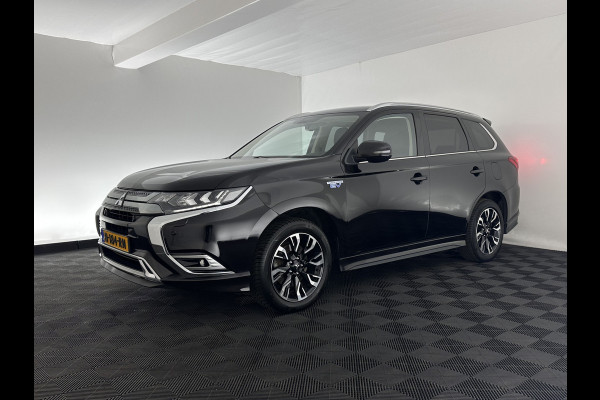 Mitsubishi Outlander 2.4 PHEV Intense AWD (Plug-in) (INCL-BTW) *LEATHER-ALCANTARA | FULL-LED | KEYLESS | BLINDSPOT | CAMERA | HEATED-COMFORTSEATS | ECC | SHIFTPADDLES | PDC | CRUISE | PRIVACYGLASS | DAB | TOWBAR | CARPLAY | 18''ALU*
