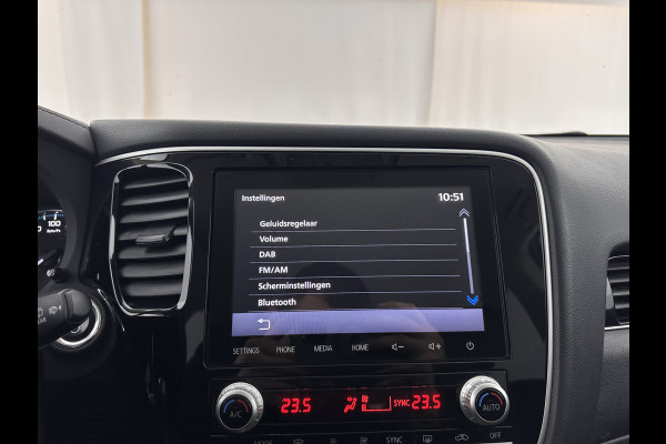 Mitsubishi Outlander 2.4 PHEV Intense AWD (Plug-in) (INCL-BTW) *LEATHER-ALCANTARA | FULL-LED | KEYLESS | BLINDSPOT | CAMERA | HEATED-COMFORTSEATS | ECC | SHIFTPADDLES | PDC | CRUISE | PRIVACYGLASS | DAB | TOWBAR | CARPLAY | 18''ALU*