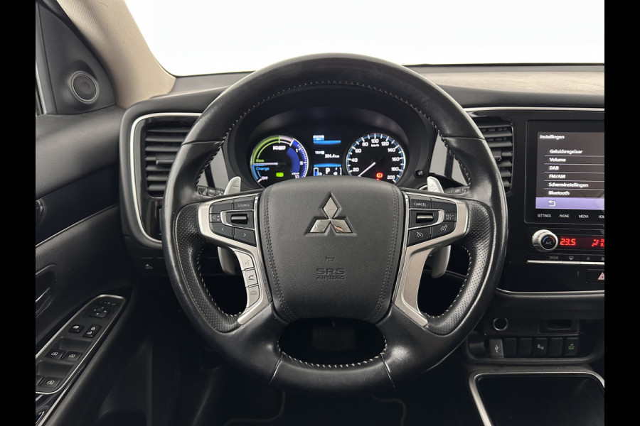 Mitsubishi Outlander 2.4 PHEV Intense AWD (Plug-in) (INCL-BTW) *LEATHER-ALCANTARA | FULL-LED | KEYLESS | BLINDSPOT | CAMERA | HEATED-COMFORTSEATS | ECC | SHIFTPADDLES | PDC | CRUISE | PRIVACYGLASS | DAB | TOWBAR | CARPLAY | 18''ALU*