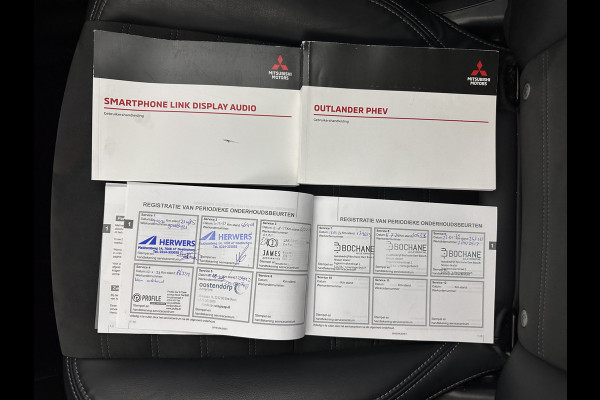 Mitsubishi Outlander 2.4 PHEV Intense AWD (Plug-in) (INCL-BTW) *LEATHER-ALCANTARA | FULL-LED | KEYLESS | BLINDSPOT | CAMERA | HEATED-COMFORTSEATS | ECC | SHIFTPADDLES | PDC | CRUISE | PRIVACYGLASS | DAB | TOWBAR | CARPLAY | 18''ALU*