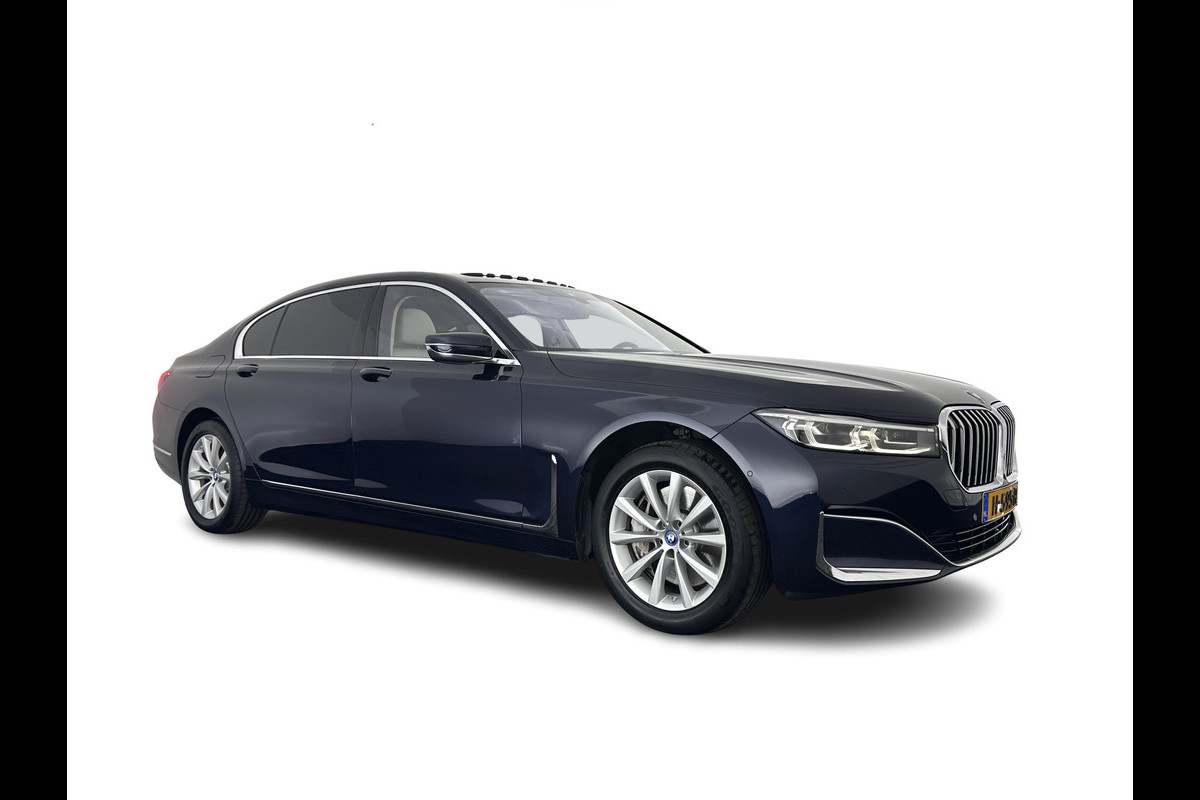 BMW 7 Serie 745Le (Plug-in) (INCL-BTW) *PANO | LEATHER | FULL-LED | HEAD-UP | BLINDSPOT | MEMORY-PACK | DIGI-COCKPIT | KEYLESS | DAB+ | CAMERA | HEATED-COMFORTSEATS | AMBIENTLIGHT | CARPLAY | SHIFTPADDLES | 18''ALU*