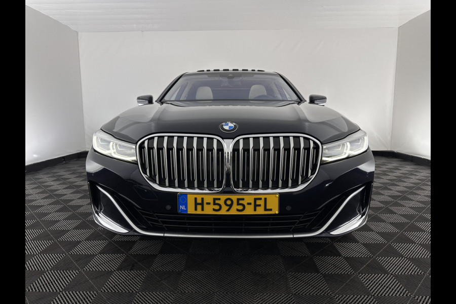 BMW 7 Serie 745Le (Plug-in) (INCL-BTW) *PANO | LEATHER | FULL-LED | HEAD-UP | BLINDSPOT | MEMORY-PACK | DIGI-COCKPIT | KEYLESS | DAB+ | CAMERA | HEATED-COMFORTSEATS | AMBIENTLIGHT | CARPLAY | SHIFTPADDLES | 18''ALU*