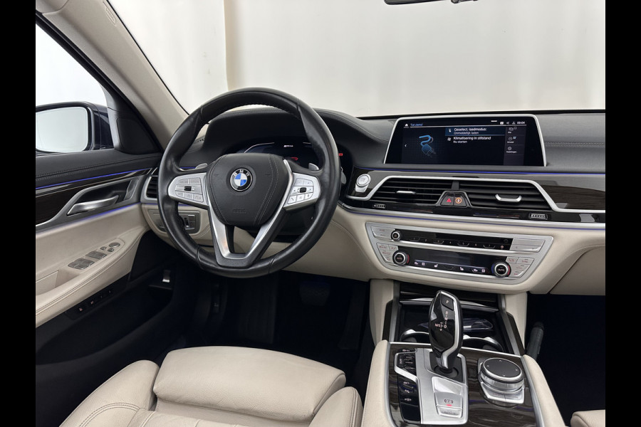 BMW 7 Serie 745Le (Plug-in) (INCL-BTW) *PANO | LEATHER | FULL-LED | HEAD-UP | BLINDSPOT | MEMORY-PACK | DIGI-COCKPIT | KEYLESS | DAB+ | CAMERA | HEATED-COMFORTSEATS | AMBIENTLIGHT | CARPLAY | SHIFTPADDLES | 18''ALU*