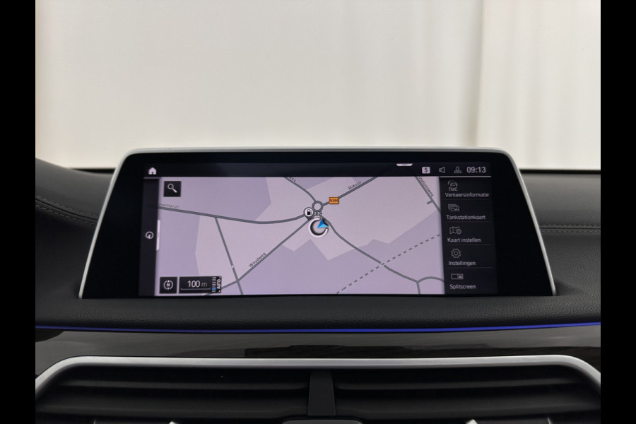 BMW 7 Serie 745Le (Plug-in) (INCL-BTW) *PANO | LEATHER | FULL-LED | HEAD-UP | BLINDSPOT | MEMORY-PACK | DIGI-COCKPIT | KEYLESS | DAB+ | CAMERA | HEATED-COMFORTSEATS | AMBIENTLIGHT | CARPLAY | SHIFTPADDLES | 18''ALU*