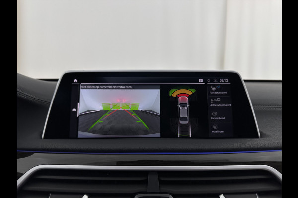 BMW 7 Serie 745Le (Plug-in) (INCL-BTW) *PANO | LEATHER | FULL-LED | HEAD-UP | BLINDSPOT | MEMORY-PACK | DIGI-COCKPIT | KEYLESS | DAB+ | CAMERA | HEATED-COMFORTSEATS | AMBIENTLIGHT | CARPLAY | SHIFTPADDLES | 18''ALU*