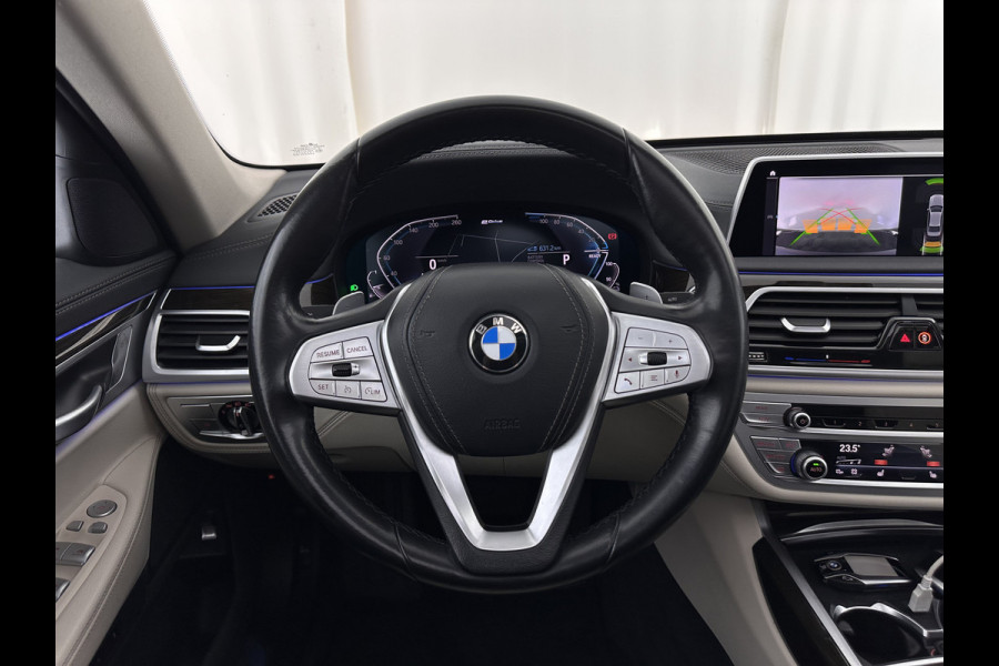BMW 7 Serie 745Le (Plug-in) (INCL-BTW) *PANO | LEATHER | FULL-LED | HEAD-UP | BLINDSPOT | MEMORY-PACK | DIGI-COCKPIT | KEYLESS | DAB+ | CAMERA | HEATED-COMFORTSEATS | AMBIENTLIGHT | CARPLAY | SHIFTPADDLES | 18''ALU*