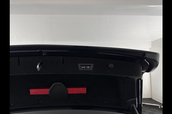 BMW 7 Serie 745Le (Plug-in) (INCL-BTW) *PANO | LEATHER | FULL-LED | HEAD-UP | BLINDSPOT | MEMORY-PACK | DIGI-COCKPIT | KEYLESS | DAB+ | CAMERA | HEATED-COMFORTSEATS | AMBIENTLIGHT | CARPLAY | SHIFTPADDLES | 18''ALU*