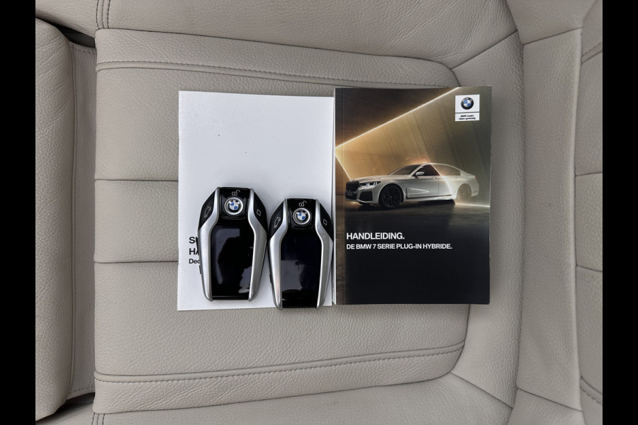 BMW 7 Serie 745Le (Plug-in) (INCL-BTW) *PANO | LEATHER | FULL-LED | HEAD-UP | BLINDSPOT | MEMORY-PACK | DIGI-COCKPIT | KEYLESS | DAB+ | CAMERA | HEATED-COMFORTSEATS | AMBIENTLIGHT | CARPLAY | SHIFTPADDLES | 18''ALU*