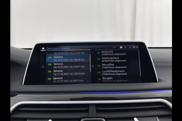 BMW 7 Serie 745Le (Plug-in) (INCL-BTW) *PANO | LEATHER | FULL-LED | HEAD-UP | BLINDSPOT | MEMORY-PACK | DIGI-COCKPIT | KEYLESS | DAB+ | CAMERA | HEATED-COMFORTSEATS | AMBIENTLIGHT | CARPLAY | SHIFTPADDLES | 18''ALU*