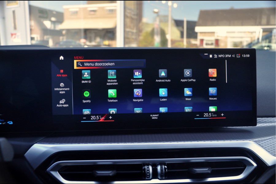 BMW 3 Serie Touring 330e M-Sport | HUD | Trekhaak | Garantie t/m 15-01-2029!