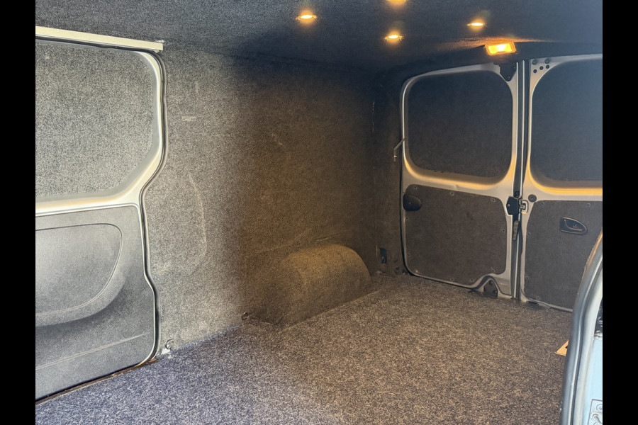 Renault Trafic 2.0 dCi 130PK T30 L2H1 Work Edition 2 x Schuifdeur / Laadruimte bekleed / Led