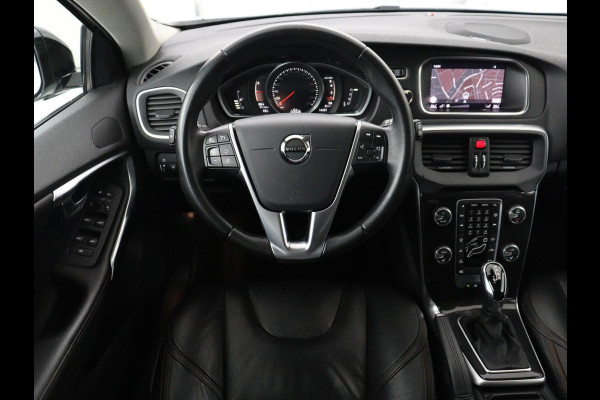 Volvo V40 Cross Country 1.5 T3 Polar+ Luxury | Panoramadak | Leder | Trekhaak | Harman/Kardon | Stoelverwarming | Camera | Keyless | Full LED | Park Assist | Climate control | Cruise control