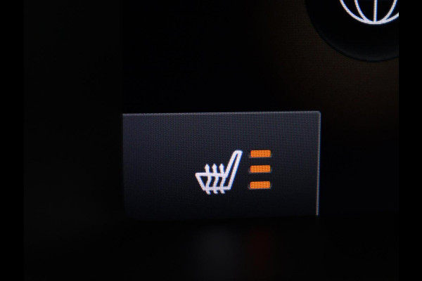 Volvo V40 Cross Country 1.5 T3 Polar+ Luxury | Panoramadak | Leder | Trekhaak | Harman/Kardon | Stoelverwarming | Camera | Keyless | Full LED | Park Assist | Climate control | Cruise control