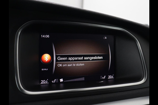 Volvo V40 Cross Country 1.5 T3 Polar+ Luxury | Panoramadak | Leder | Trekhaak | Harman/Kardon | Stoelverwarming | Camera | Keyless | Full LED | Park Assist | Climate control | Cruise control