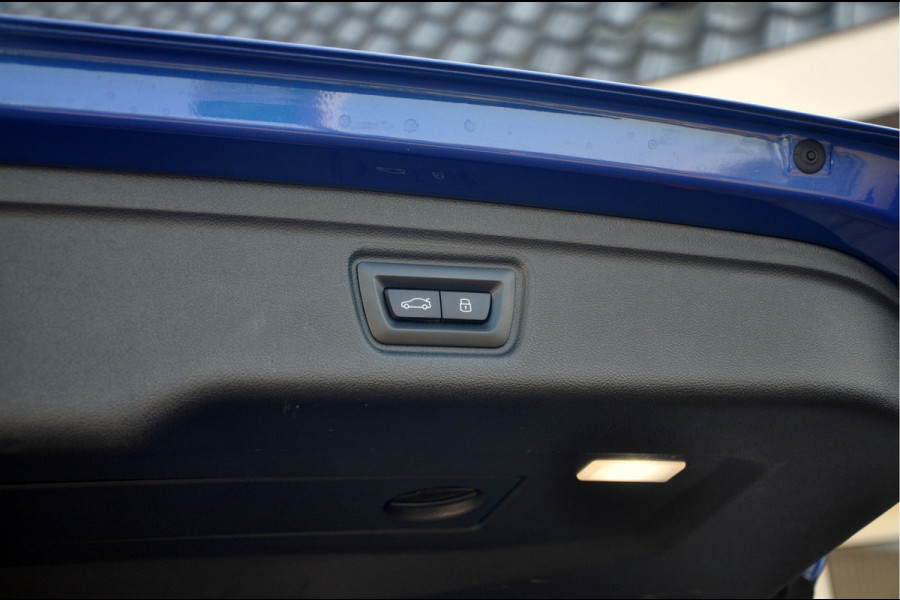 BMW 3 Serie Touring 330e M-Sport | HUD | Trekhaak | Garantie t/m 15-01-2029!