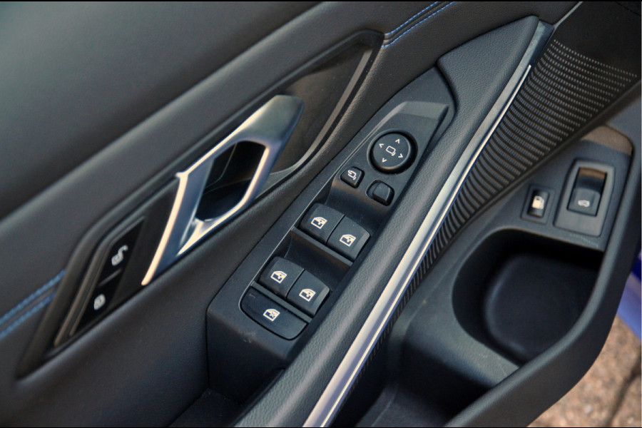 BMW 3 Serie Touring 330e M-Sport | HUD | Trekhaak | Garantie t/m 15-01-2029!