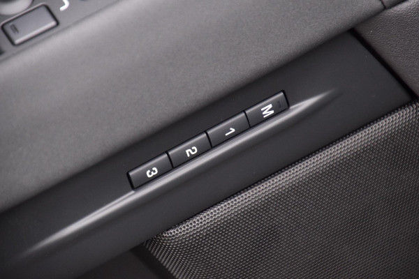 Land Rover Range Rover Evoque P270e PHEV AWD Dynamic SE