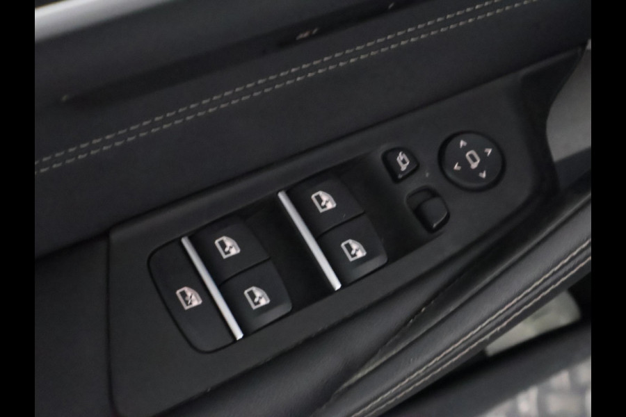 BMW 5 Serie Touring 530e Business Edition Plus M-Pakket | Stoelverwarming | Harman Kardon | Panoramadak |