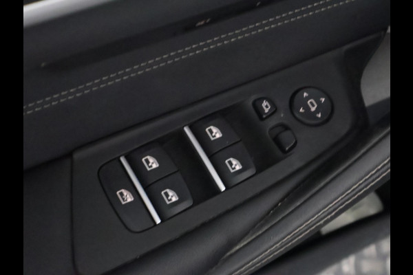 BMW 5 Serie Touring 530e Business Edition Plus M-Pakket | Stoelverwarming | Harman Kardon | Panoramadak |