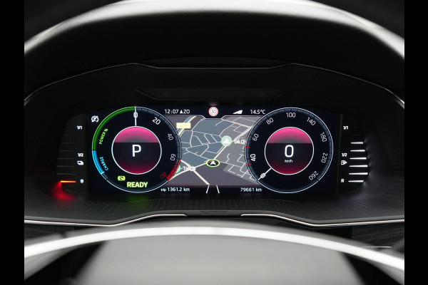 Škoda Superb Combi 1.4 TSI iV Business Edition PHEV 218pk Dealer O.H. | Trekhaak Af Fabriek | Adaptive Cruise | 360 Camera | Canton Audio | Lederen Sportstoelen Massage & Ventilatie & Memory | Sfeerverlichting | Stoelen & Stuur Verwarmd | Keyless | Plug In Hybrid