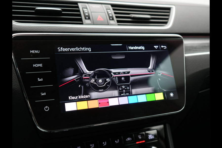Škoda Superb Combi 1.4 TSI iV Business Edition PHEV 218pk Dealer O.H. | Trekhaak Af Fabriek | Adaptive Cruise | 360 Camera | Canton Audio | Lederen Sportstoelen Massage & Ventilatie & Memory | Sfeerverlichting | Stoelen & Stuur Verwarmd | Keyless | Plug In Hybrid