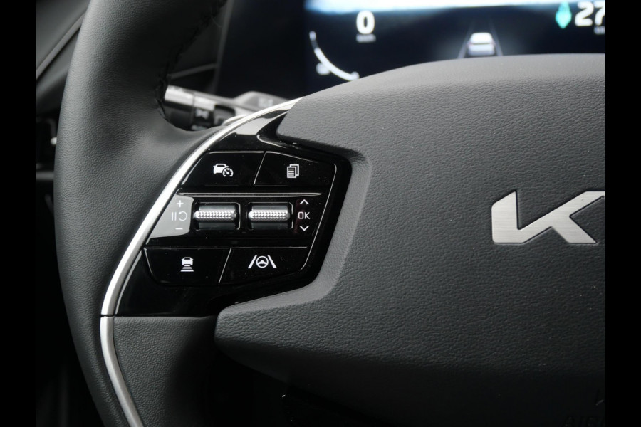 Kia Niro EV Light Advanced 64.8 kWh | Navi | Camera | Carplay | Stoel&stuur verwarming | 3Fase