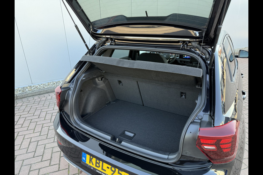 Volkswagen Polo 1.0 TSI R-Line Business